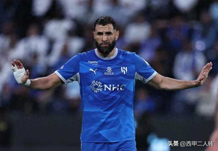 曼联或免签本泽马！金球奖得主有望重返欧洲，助力红魔复兴